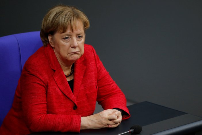 Merkel'in erken seçim düşüncesi değişti
