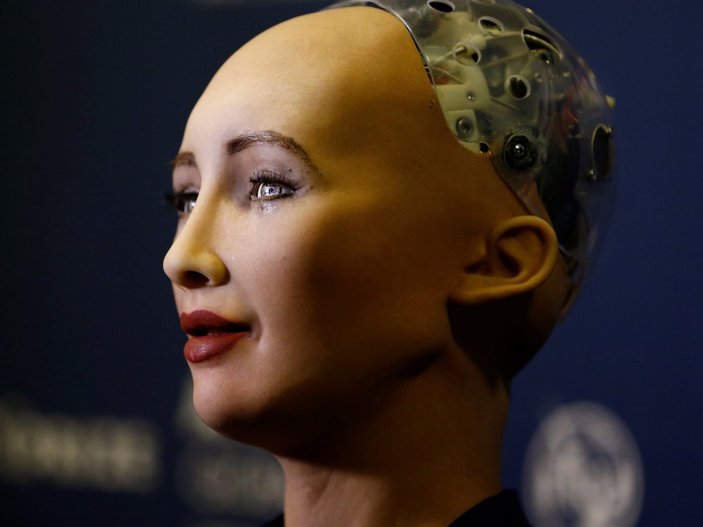 Robot Sophia aile kurmak istiyor
