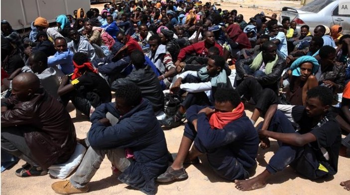 AB, Libya'daki köle ticaretine sessiz