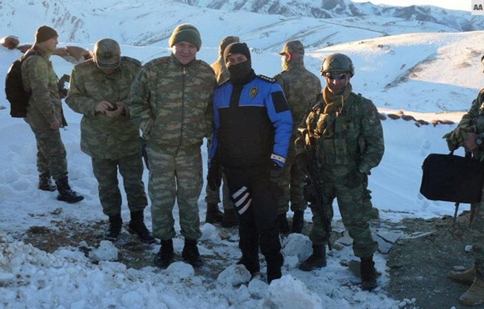 Emniyet Müdürü'nden Buzul Dağı'ndaki Mehmetçik'e ziyaret