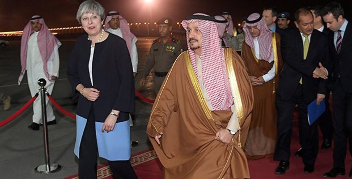İngiltere Başbakanı May Suudi Arabistan'da