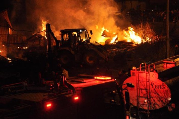 Zonguldak'ta mobilya fabrikasında yangın