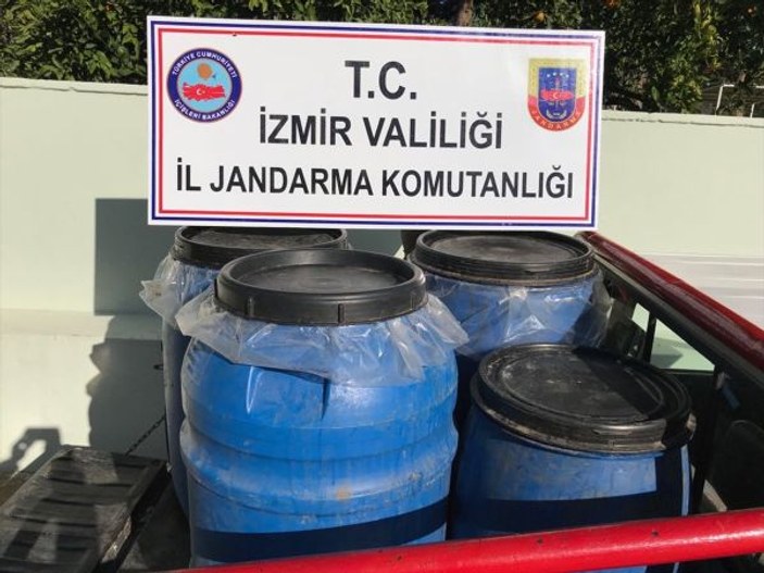 İzmir'de bir ton sahte içki ele geçirildi