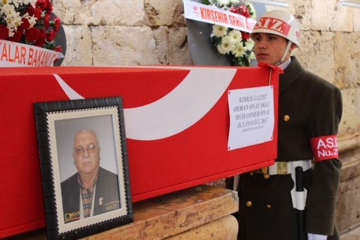 Vefat eden Kıbrıs gazisine askeri tören