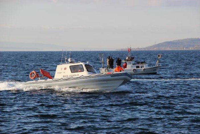 Feribot balıkçı teknesine çarptı: 1 kayıp