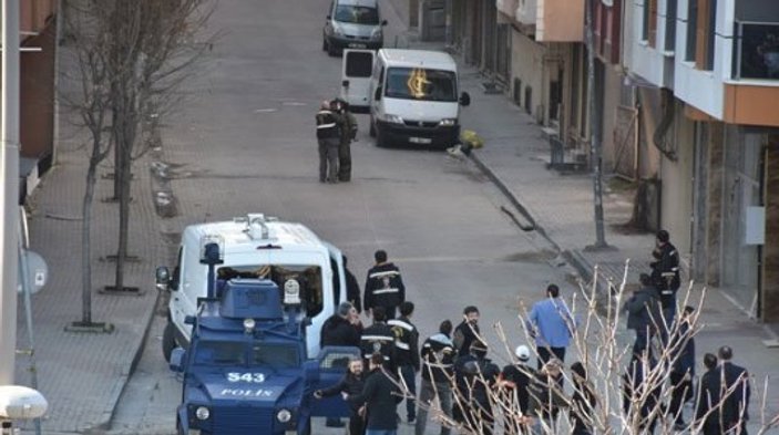 İstanbul'da şüpheli araçtan bomba çıktı