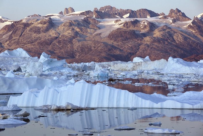 Kuzey Kutbu son bin 500 yıldır en hızlı erime içinde