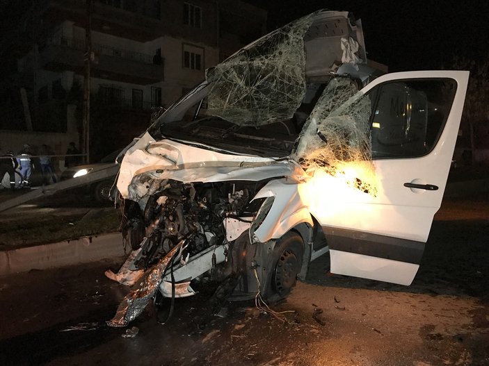 Mersin'de kaza: 15 yaralı