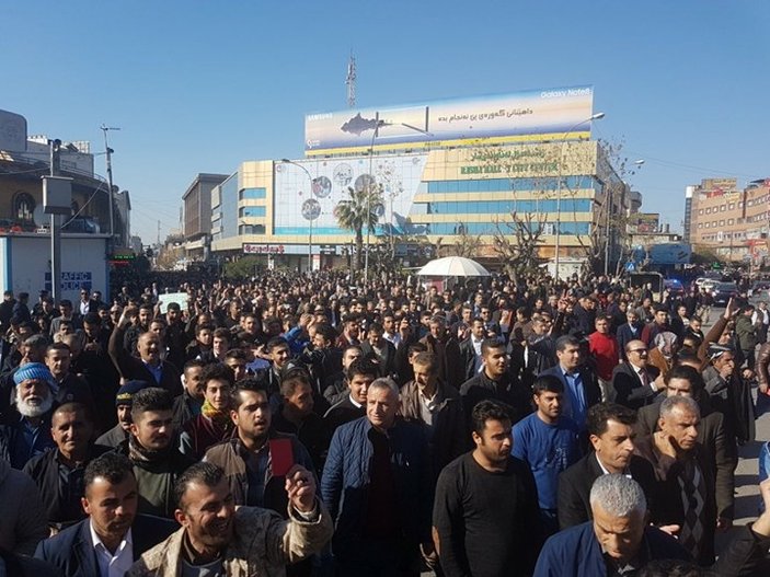 Süleymaniye'de maaş protestosu