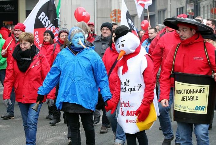 Brüksel'de 'emeklilik' protestosu