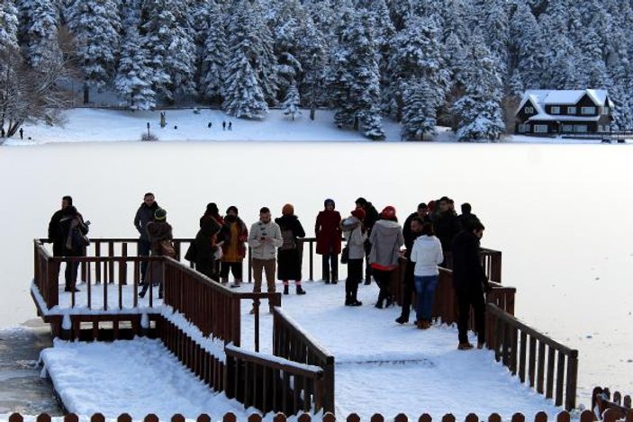 Gölcük Tabiat Parkı beyaza büründü