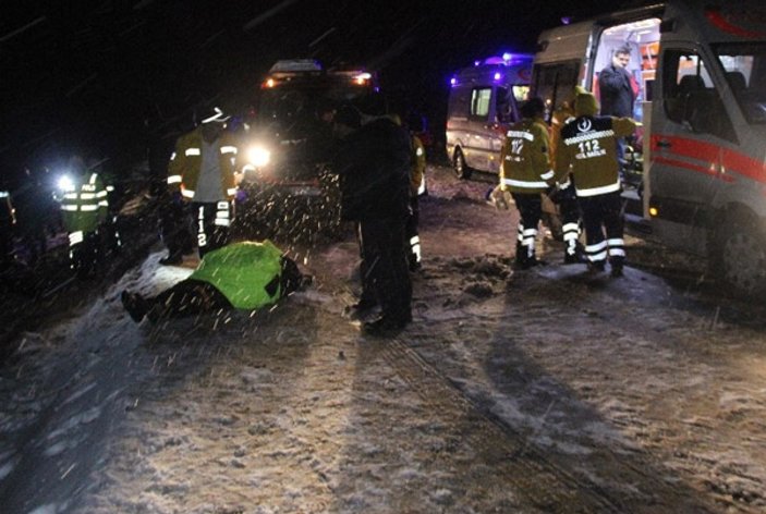Konya'da yolcu otobüsü kaza yaptı: 32 yaralı