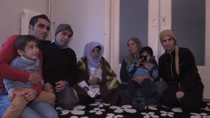 Suriyeli 110 yaşındaki mülteci Avrupa sınırlarında