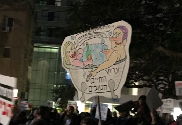 Tel Aviv'de Netanyahu protestosu