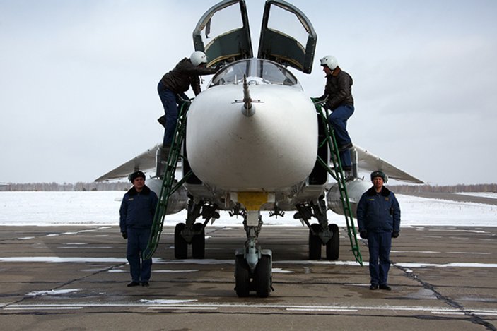 Rusya'ya Hmeymim'de şok: 7 uçak imha edildi