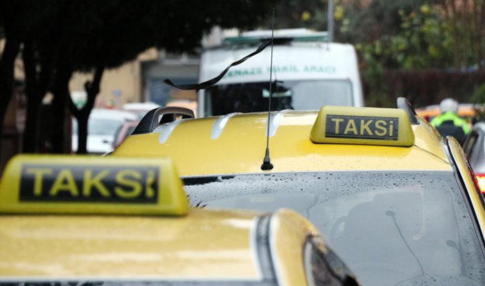 Vahşice öldürülen taksici konvoyla uğurlandı
