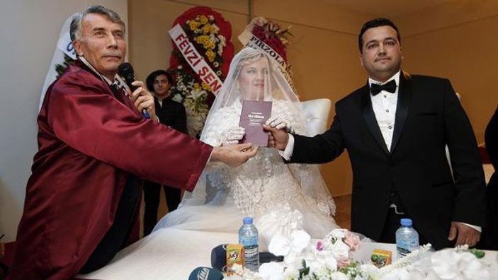 AYM müftülere nikah yetkisini gözden geçirecek