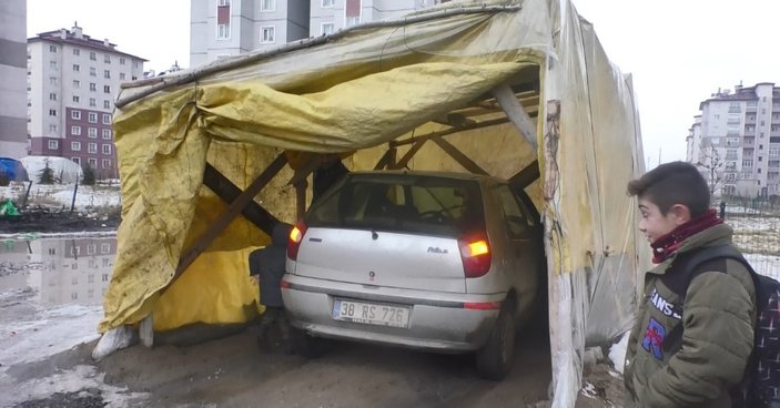 Ağrı’da araçların donmaması için onlarca garaj yapıldı