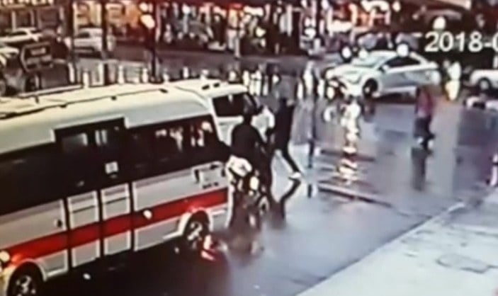 Mersin'de vakıf müdürüne baltalı saldırı
