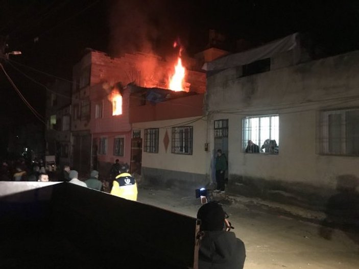 Teröristlerden Kilis'e roketli uçaksavarlı saldırı