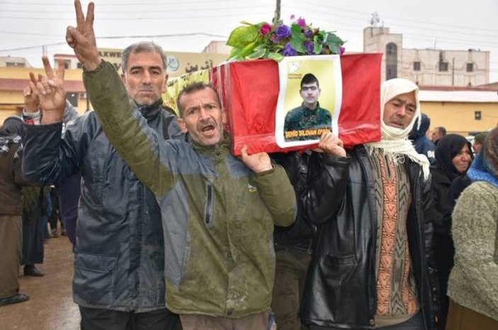 YPG'lilerin cesetleri gömülmeye götürüldü