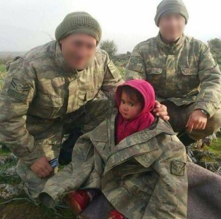Türk askerinden Afrin'deki sivillere şefkat eli