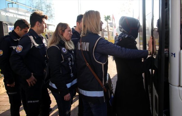 Antalya'da FETÖ operasyonu: 10 gözaltı