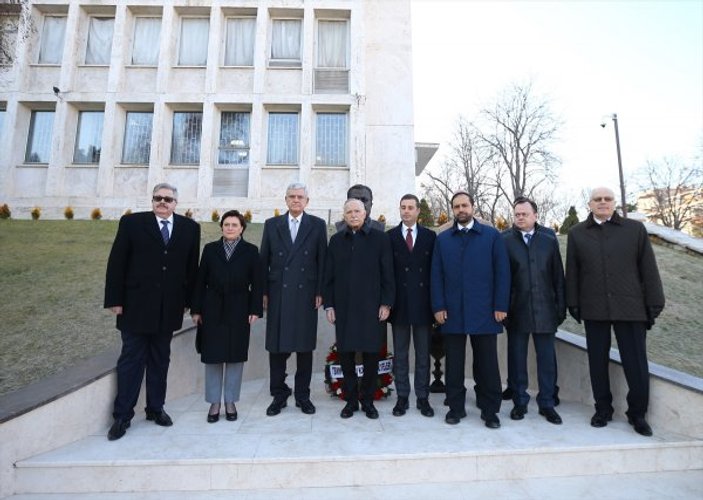 Rus Büyükelçi Karlov Ankara'da anıldı
