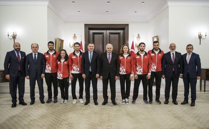 Başbakan Binali Yıldırım, milli sporcuları kabul etti