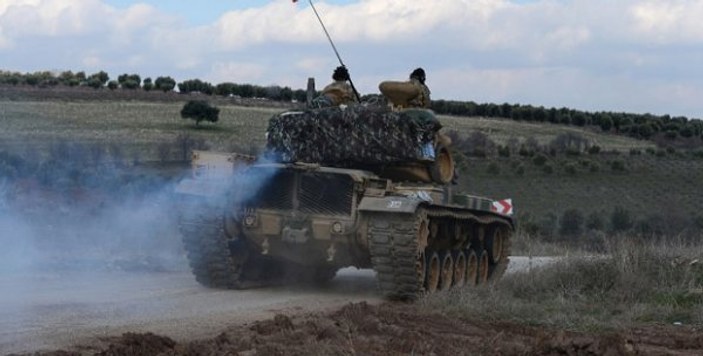 Tank ve obüsler Suriye sınırından girdi