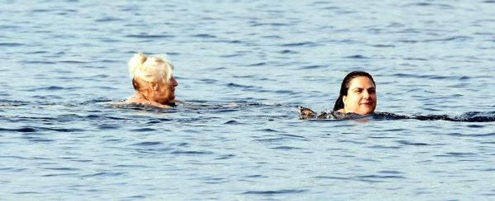 Şubat ayında Bodrum'da denize girdiler