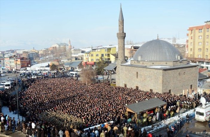 Afrin şehitleri son yolculuğuna uğurlandı