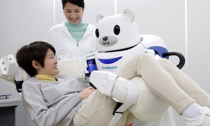 Japonya'da robotlar, yaşlıların bakımını üstlenecek