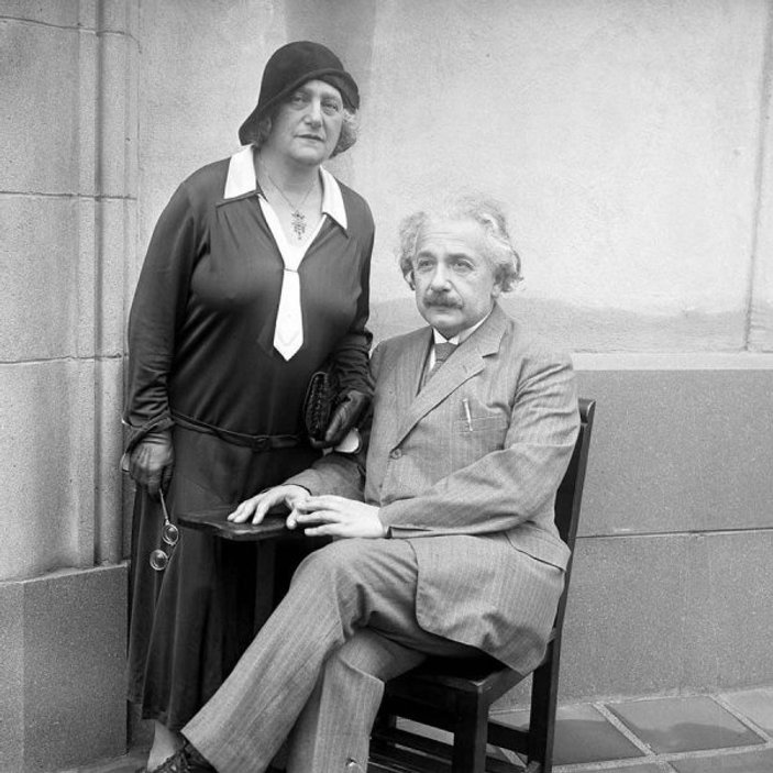 Einstein ve sadakatsiz ilişkileri