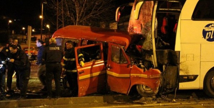 Amasya'da yolcu otobüsü kaza yaptı: 1 ölü 4 yaralı