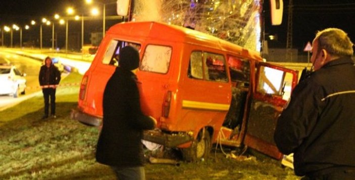 Amasya'da yolcu otobüsü kaza yaptı: 1 ölü 4 yaralı