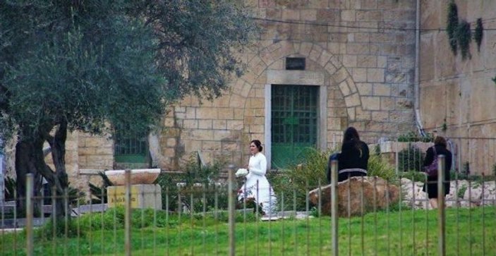 Yahudi yerleşimciler İbrahim mescidinde düğün yaptı