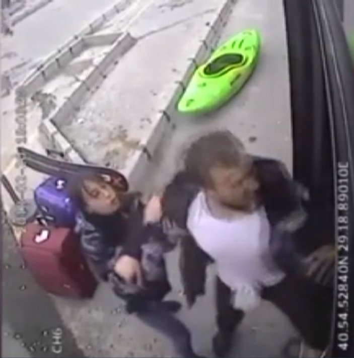 İstanbul'da otobüs şoförüne kano saldırısı