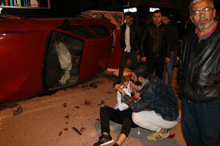 Adana'da takla atan otomobil polis aracına çaparak durdu
