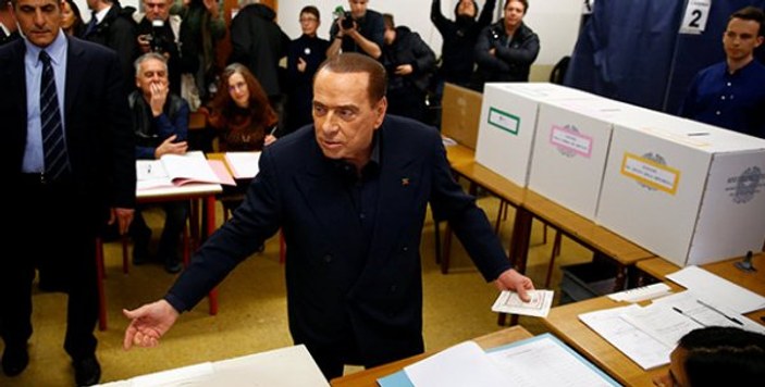 İtalya'da Berlusconi ile merkez sağ ittifakı kazandı