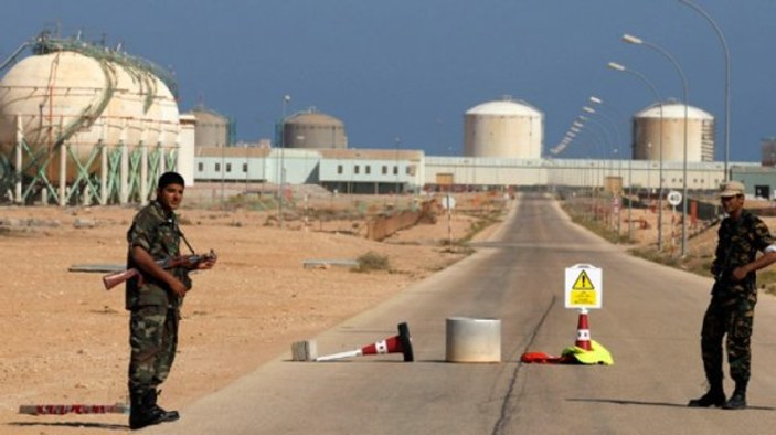 Libya'nın en büyük petrol üretim sahasında üretim durdu
