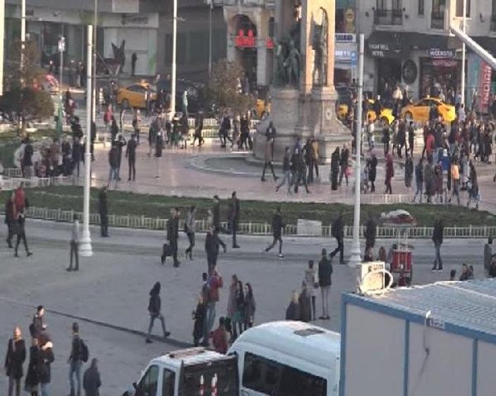 Taksim'de alacak-verecek çatışması: 2 yaralı