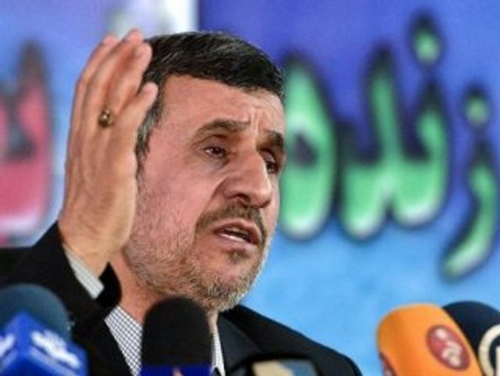 Ahmedinejad'ın yardımcısına hapis ve kırbaç cezası