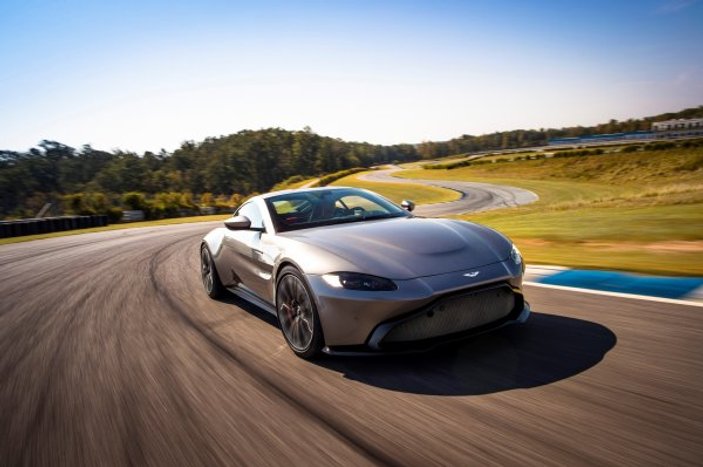 Aston Martin'den 'bakmakla yetineceğimiz' otomobil