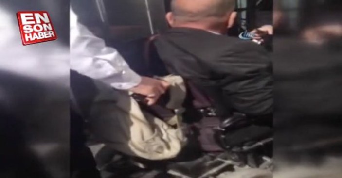 Taksim’de engelli bir vatandaş asansörden indirildi