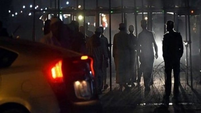 Pakistan'da polis güvenlik noktasına saldırı: 8 kişi öldü