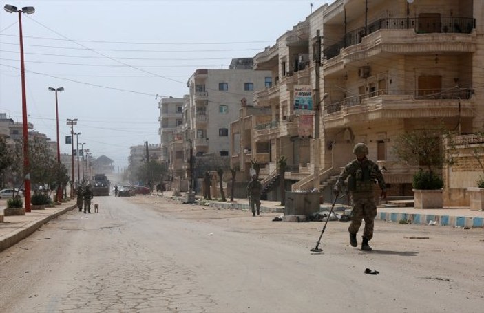 Afrin'de mayın temizliği başladı