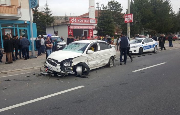 Kırşehir'de trafik kazası: 2 ölü