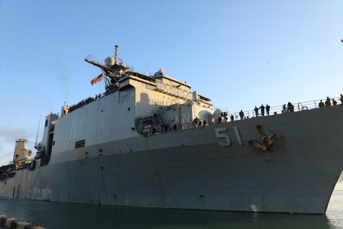 ABD'ye ait savaş gemisi Batum limanına demirledi