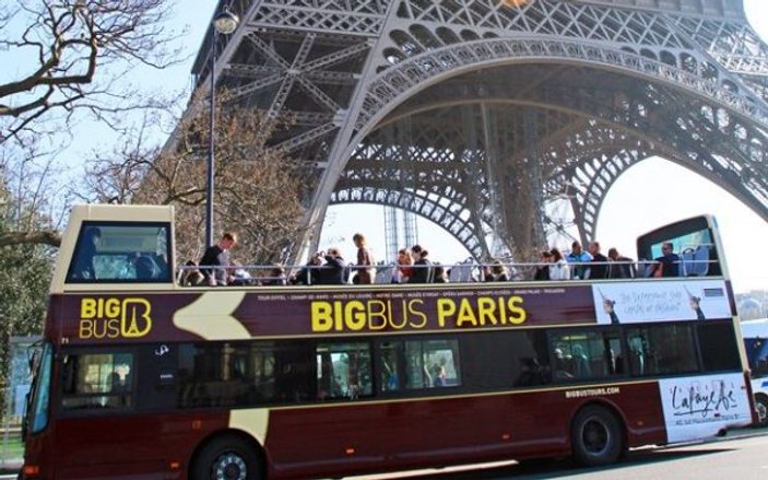Neden mi turist otobüsü